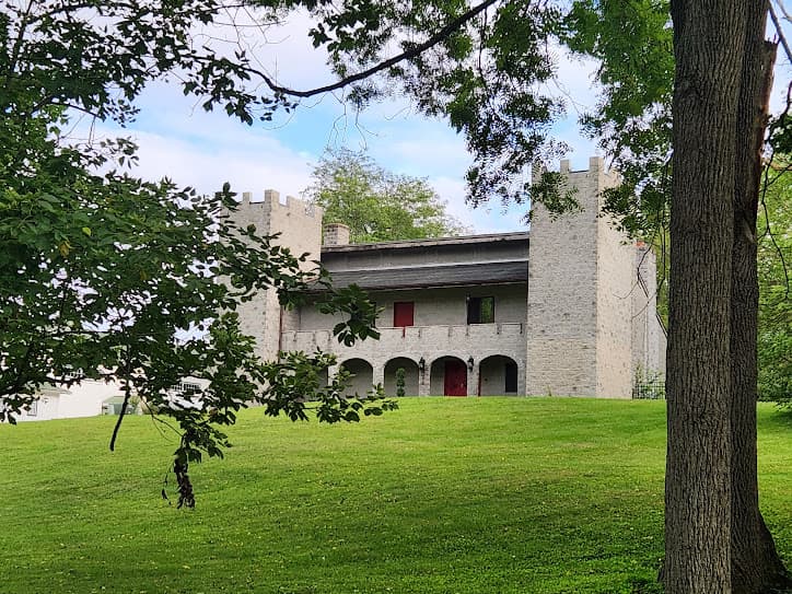 Capriella Castle Hero Image